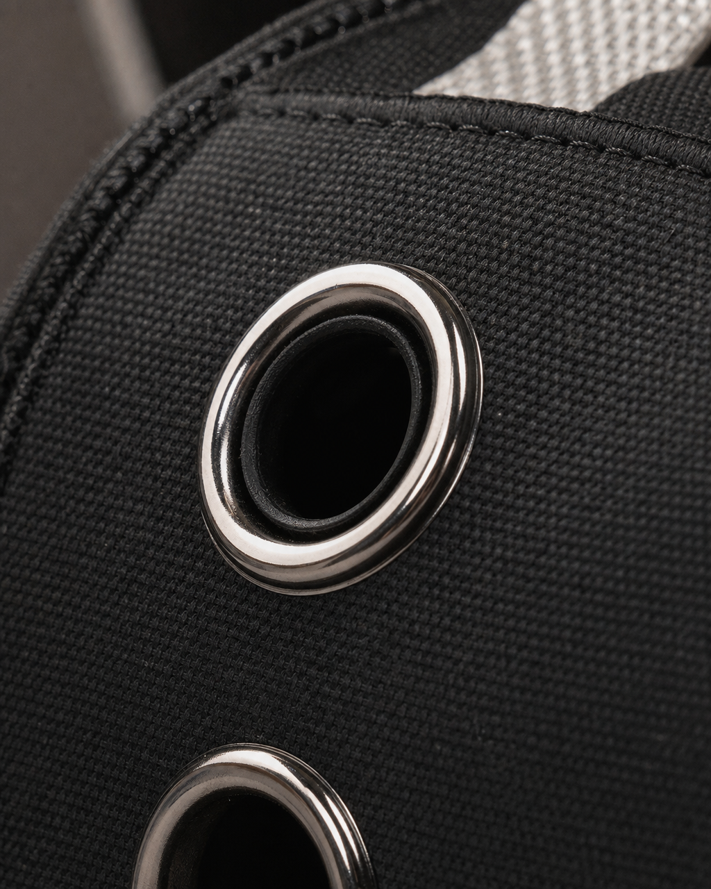 Bubble Cat Backpack Nettuno — close-up detail