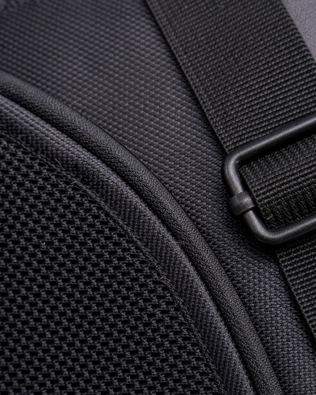 Cat Carrier Terracina — close-up detail