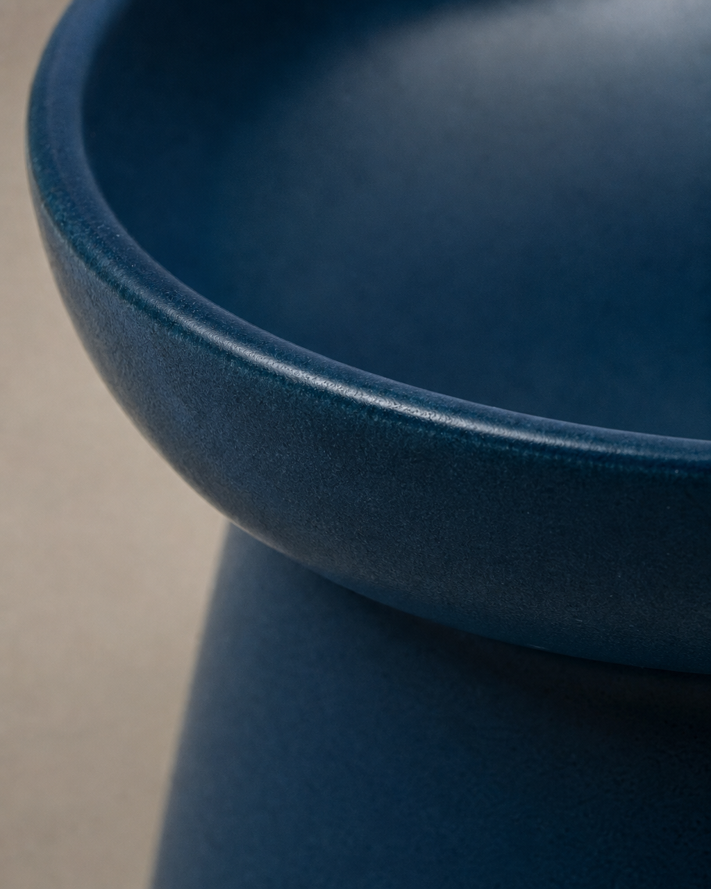 Raised Cat Bowl Trevi — close-up detail